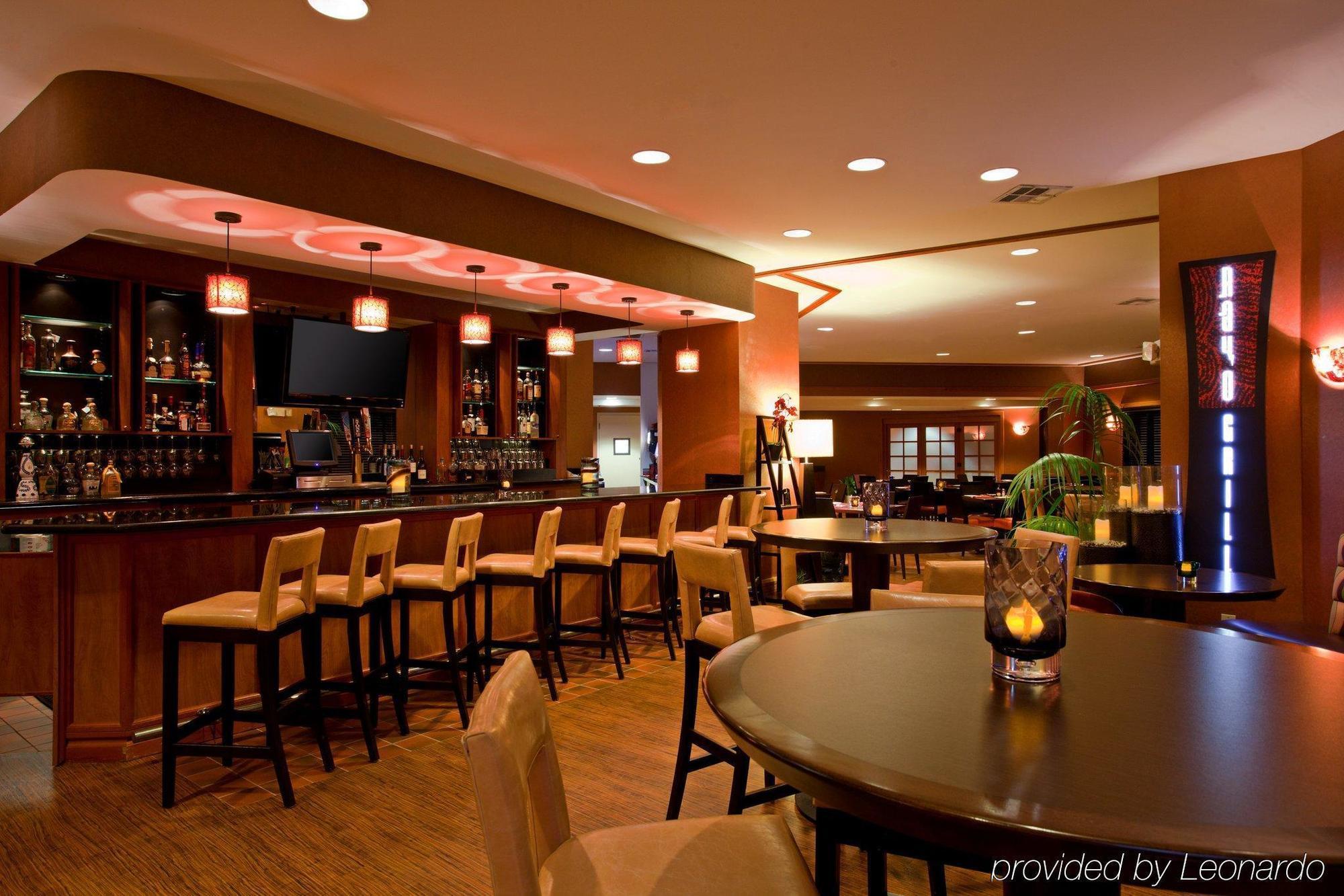 Hilton Garden Inn San Diego Mission Valley/Stadium Restaurant photo